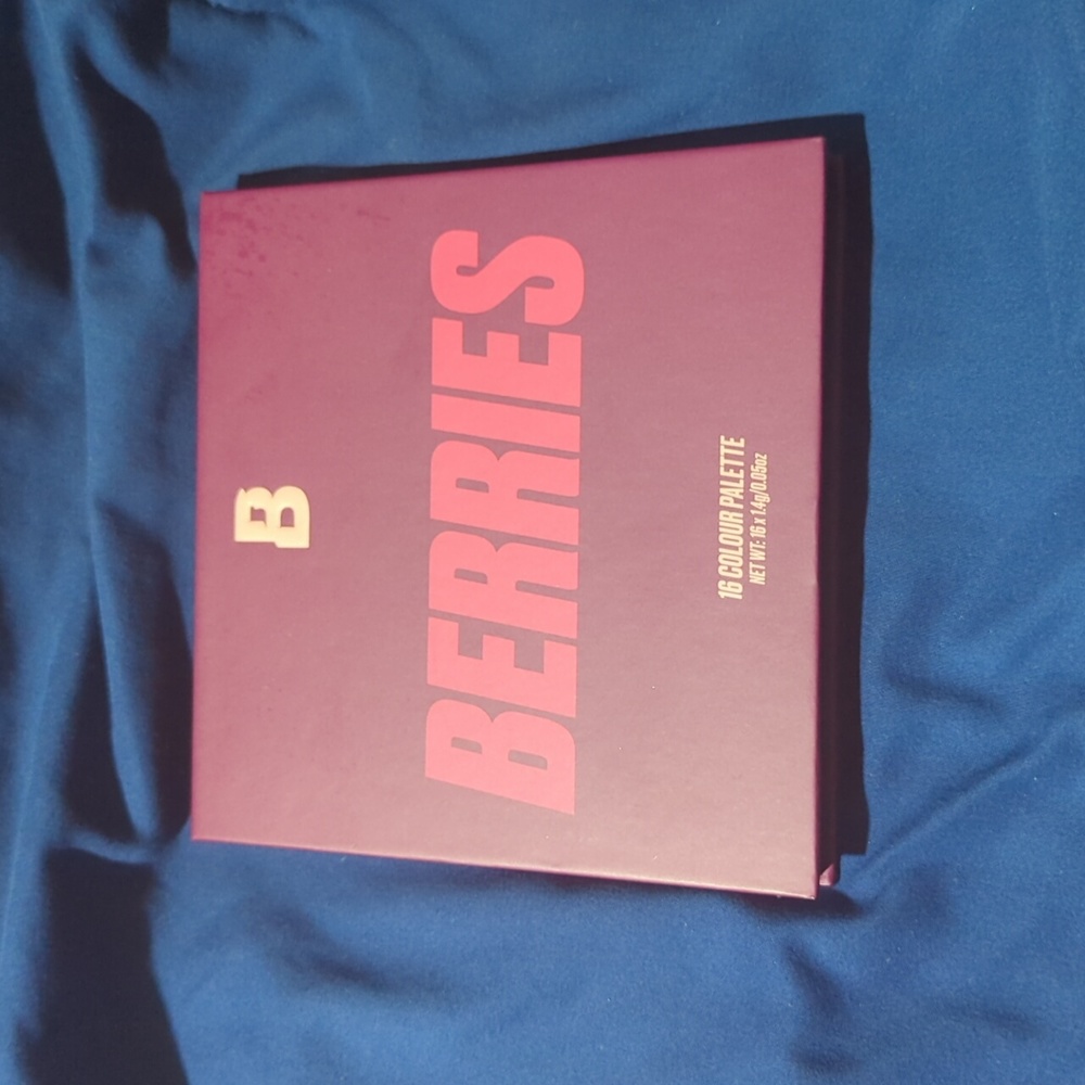 By Beauty Bay Berries Palette